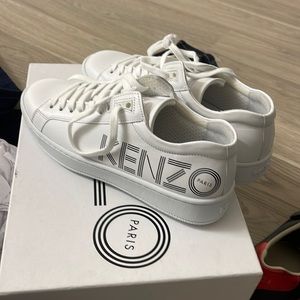Brand new Kenzie boys sneaker